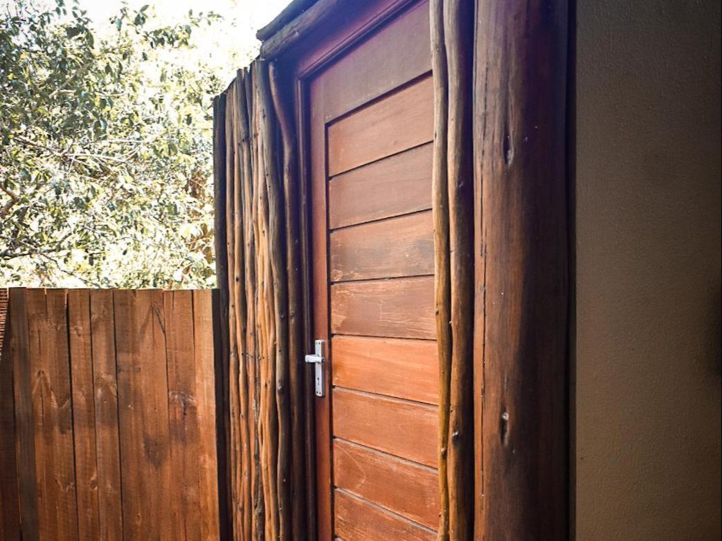 Ihlozi Bush Lodge Hluhluwe Dış mekan fotoğraf